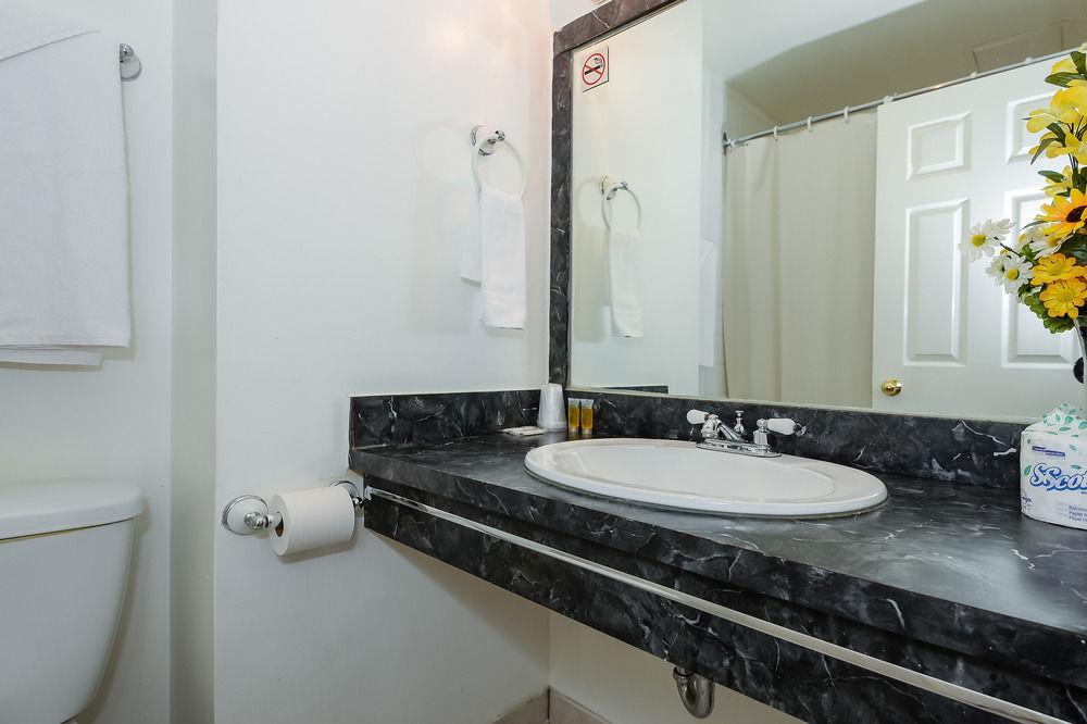 Ottawa Inn Hotel المظهر الخارجي الصورة