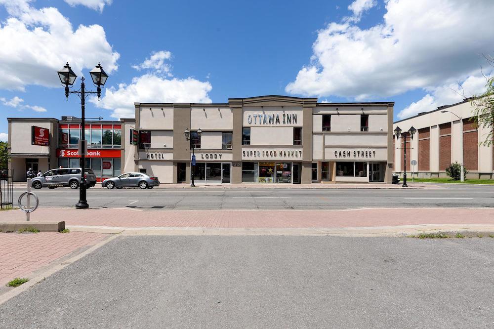 Ottawa Inn Hotel المظهر الخارجي الصورة